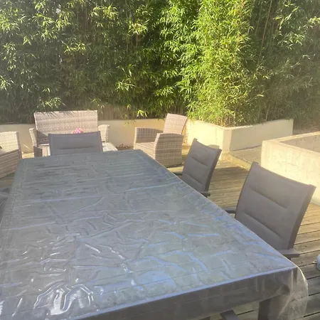 Habitación en casa particular Les Jardins Du Pavillon